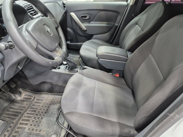 2015 Renault Logan II, белый - вид 12