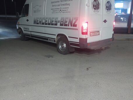 2000 Mercedes-Benz Sprinter, белый, 980000 рублей, вид 4