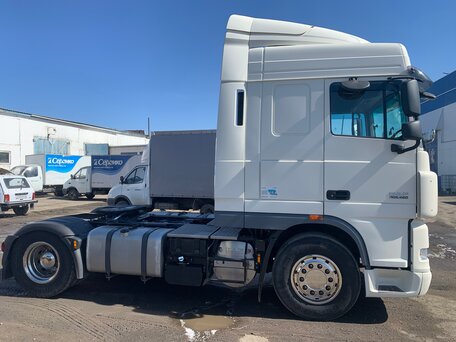 2016 DAF XF 105, белый, 4000000 рублей, вид 5