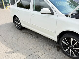 2012 Skoda Octavia II (A5) Рестайлинг, белый, 670000 рублей, вид 3