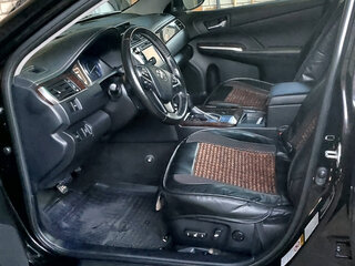 2016 Toyota Camry VII (XV50) Рестайлинг, чёрный, 3500000 рублей, вид 4