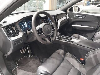 2020 Volvo XC60 II, белый, 3750000 рублей, вид 5