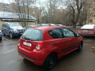 2011 Chevrolet Aveo I Рестайлинг, красный, 450000 рублей, вид 2