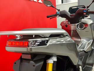 2026 Honda NWG150, серебристый, 399900 рублей, вид 5