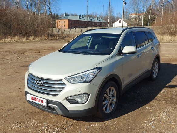 2014 Hyundai Santa Fe Grand III, бежевый, 2250000 рублей