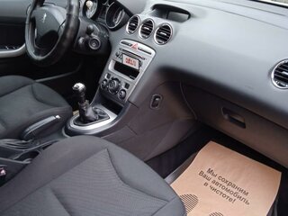2008 Peugeot 308 I, серебристый, 750000 рублей, вид 4