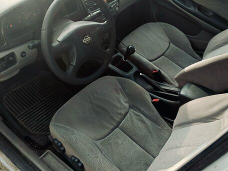 2001 Nissan Almera II (N16), серебристый, 135000 рублей, вид 4