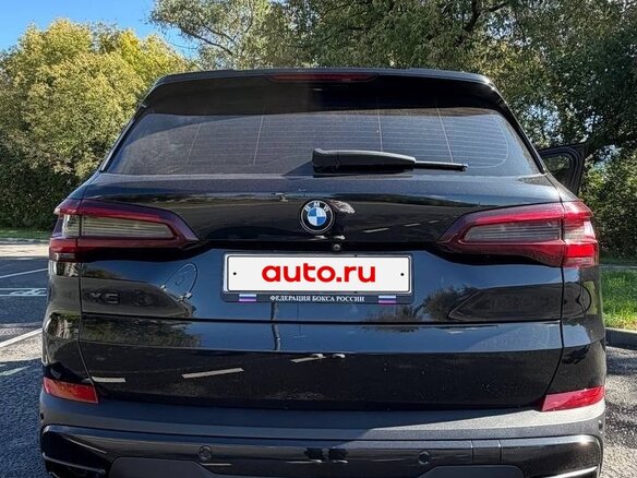 2020 BMW X5 25d IV (G05/G18), чёрный, 4800000 рублей - вид 2