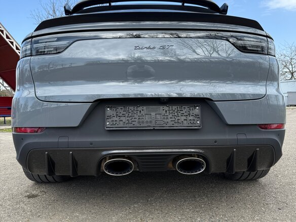 2021 Porsche Cayenne Turbo GT Coupé III, серый, 14000000 рублей - вид 4