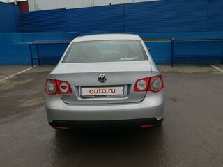 2009 Volkswagen Jetta V, серебристый, 670000 рублей, вид 5