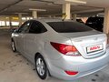 2013 Hyundai Solaris I, серебристый, 730000 рублей - вид 6
