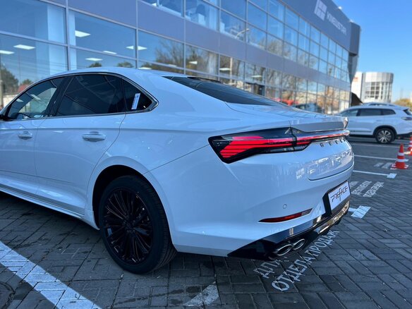 2026 Geely Preface I, белый, 3434990 рублей - вид 8