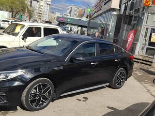 2019 Kia Optima IV Рестайлинг, чёрный, 2550000 рублей, вид 2