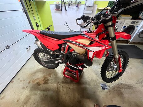 2022 Beta RR 2T 250/300, красный, 650000 рублей, вид 2