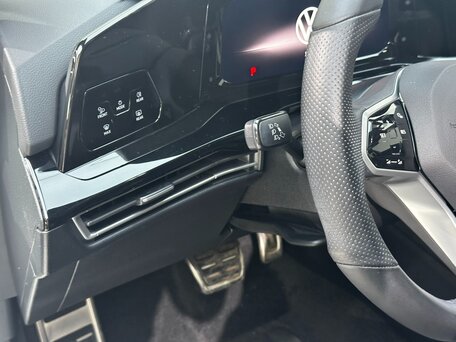 2022 Volkswagen Golf VIII, белый, 1972000 рублей, вид 5