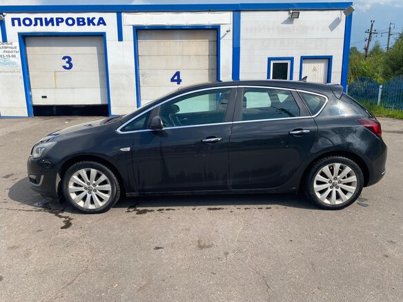 2013 Opel Astra J Рестайлинг, чёрный, 960000 рублей - вид 5