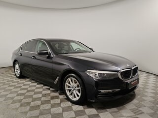 2018 BMW 5 серии 520d VII (G30/G31/G38), чёрный, 2155000 рублей, вид 3