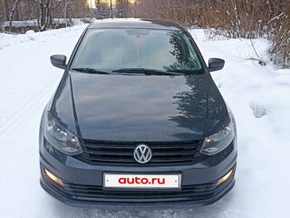 2017 Volkswagen Polo V Рестайлинг, серый, 1000000 рублей, вид 1