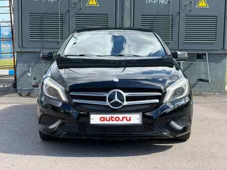 2013 Mercedes-Benz A-Класс 180 III (W176), чёрный, 1099000 рублей, вид 3