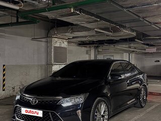 2017 Toyota Camry VII (XV50) Рестайлинг 2, чёрный, 2590000 рублей, вид 1