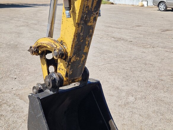 2010 Caterpillar 303SR, жёлтый, 1780000 рублей - вид 1