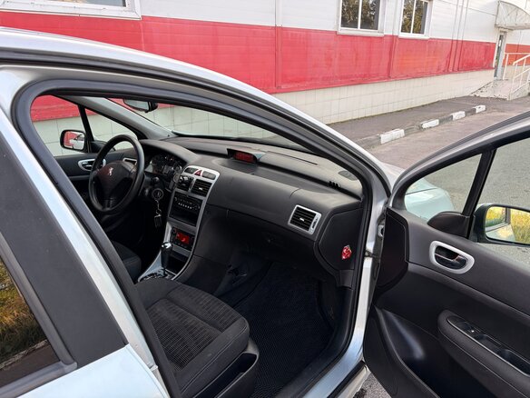 2007 Peugeot 307 I Рестайлинг, серебристый, 380000 рублей - вид 16