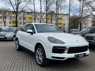 2019 Porsche Cayenne III, белый, 5969645 рублей, вид 3