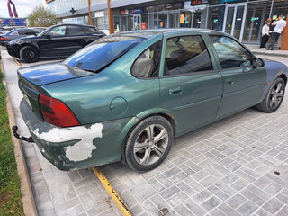 1999 Opel Vectra B Рестайлинг, зелёный, 180000 рублей, вид 4