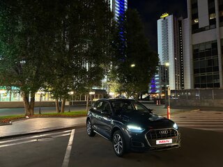 2021 Audi Q5 45 TFSI II (FY) Рестайлинг, серый, 4000000 рублей, вид 2