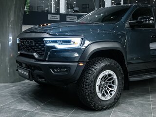 2024 Ram 1500 RHO V Рестайлинг, синий, 10199900 рублей, вид 3