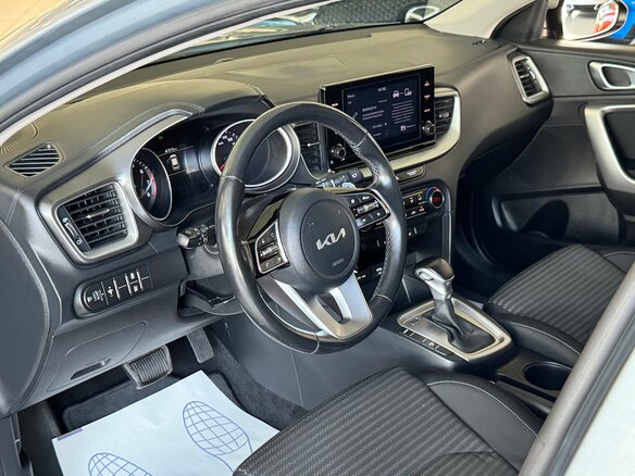 2021 Kia XCeed I, серый, 1875000 рублей - вид 9