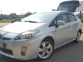 2010 Toyota Prius III (XW30), серебристый - вид 2
