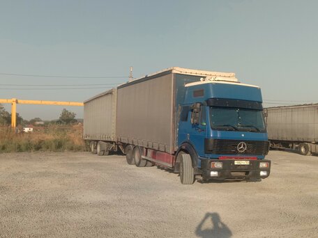 1993 Mercedes-Benz Фургон (6х2), синий, 1500000 рублей, вид 1