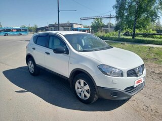 2013 Nissan Qashqai I Рестайлинг, белый, 1050000 рублей, вид 1