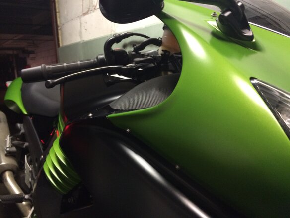 2011 Kawasaki ZZR 1400, чёрный - вид 3