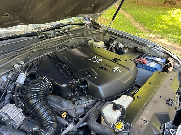 2005 Toyota Land Cruiser Prado 5-speed 120 Series, серебристый, 1900000 рублей - вид 15