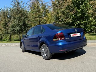 2019 Volkswagen Polo V Рестайлинг, синий, 1300000 рублей, вид 4
