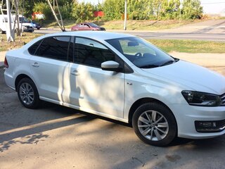 2017 Volkswagen Polo V Рестайлинг, белый, 1180000 рублей, вид 3