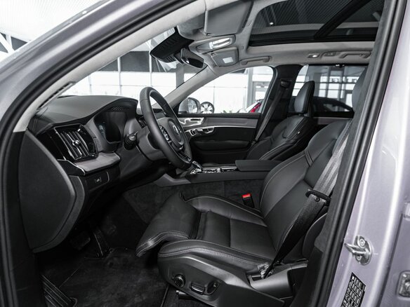 2026 Volvo XC90 B5 II Рестайлинг 2, серебристый, 11980000 рублей - вид 5