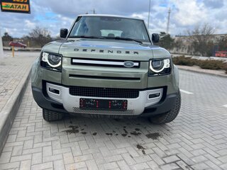 2020 Land Rover Defender 110 II, зелёный, 5600000 рублей, вид 2