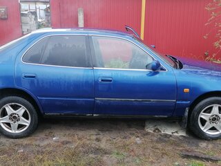 1991 Toyota Camry III (XV10), синий, 200000 рублей, вид 4