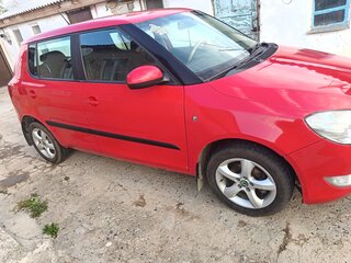 2011 Skoda Fabia II Рестайлинг, красный, 499000 рублей, вид 4