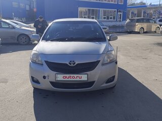 2005 Toyota Belta I, серый, 499999 рублей, вид 1