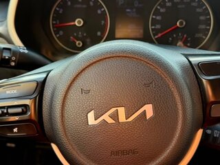 2021 Kia Rio X IV Рестайлинг, белый, 1300000 рублей, вид 5