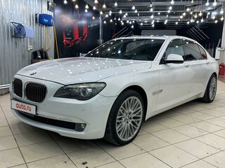 2010 BMW 7 серии 750i xDrive V (F01/F02/F04), белый, 1950000 рублей, вид 2