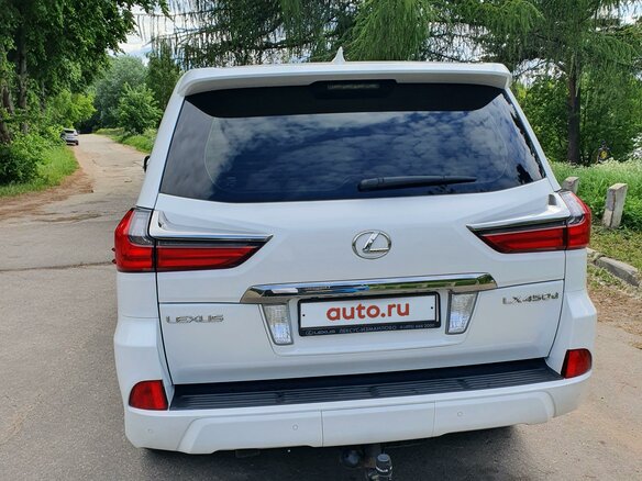 2017 Lexus LX 450d III Рестайлинг 2, белый, 8500000 рублей - вид 2
