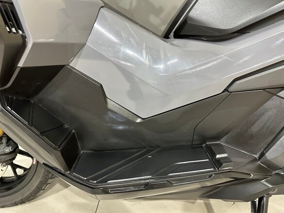 2023 Honda ADV350, серый, 700000 рублей - вид 9