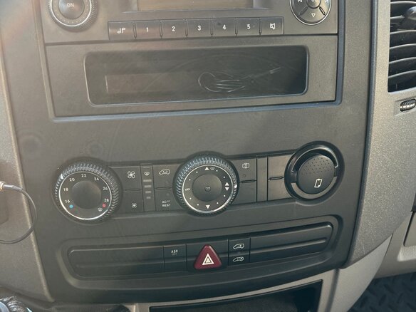 2007 Volkswagen Crafter, серый, 1150000 рублей - вид 7
