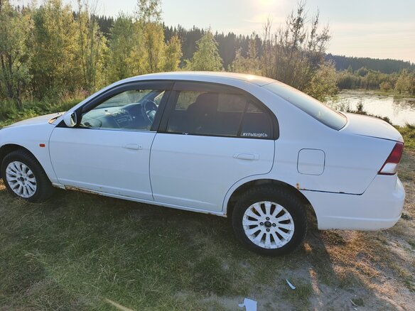 2001 Honda Civic Ferio III, белый, 299000 рублей - вид 3