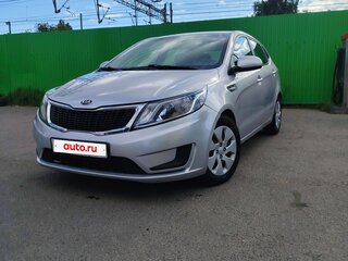2014 Kia Rio III, серебристый, 620000 рублей, вид 1